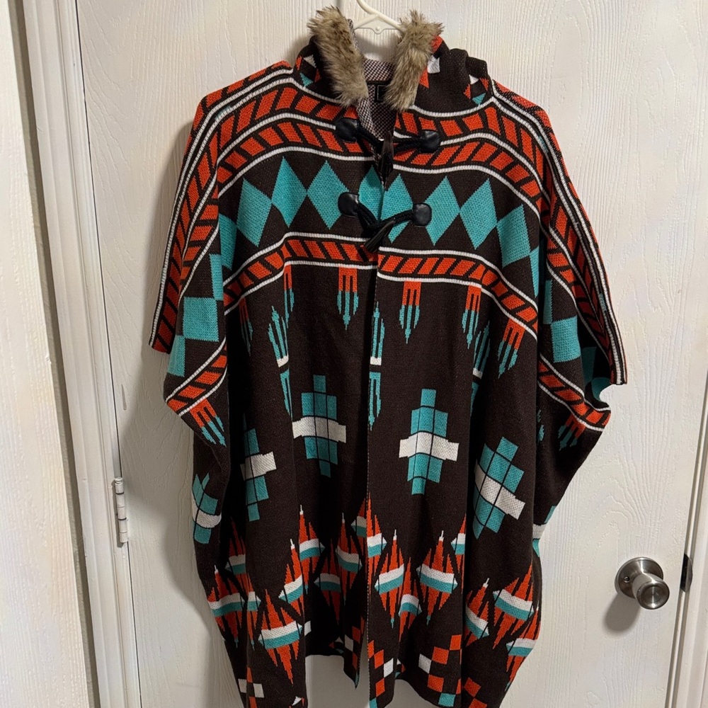 Lucky & Blessed Womens Poncho Ya Ya Gurlz Brown M Aztec Southwestern Hooded Warm